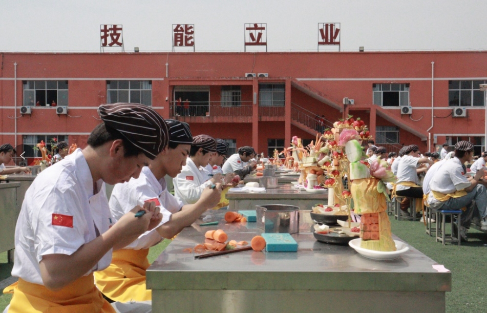江西新余康展高级技工学校烹饪学院带您共赴一场视觉与味觉的盛宴